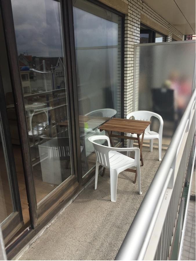 Balkon des Studios mit Blick auf Koksijde